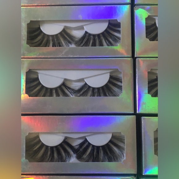 Eyelashes - Picture 3 of 8